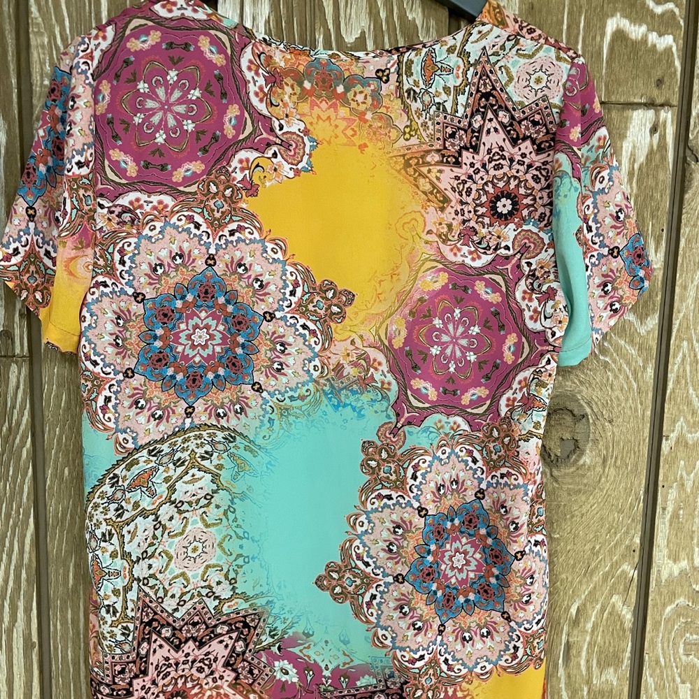 NET Spense Short Sleeve Colorful Top - Picture 4 of 5